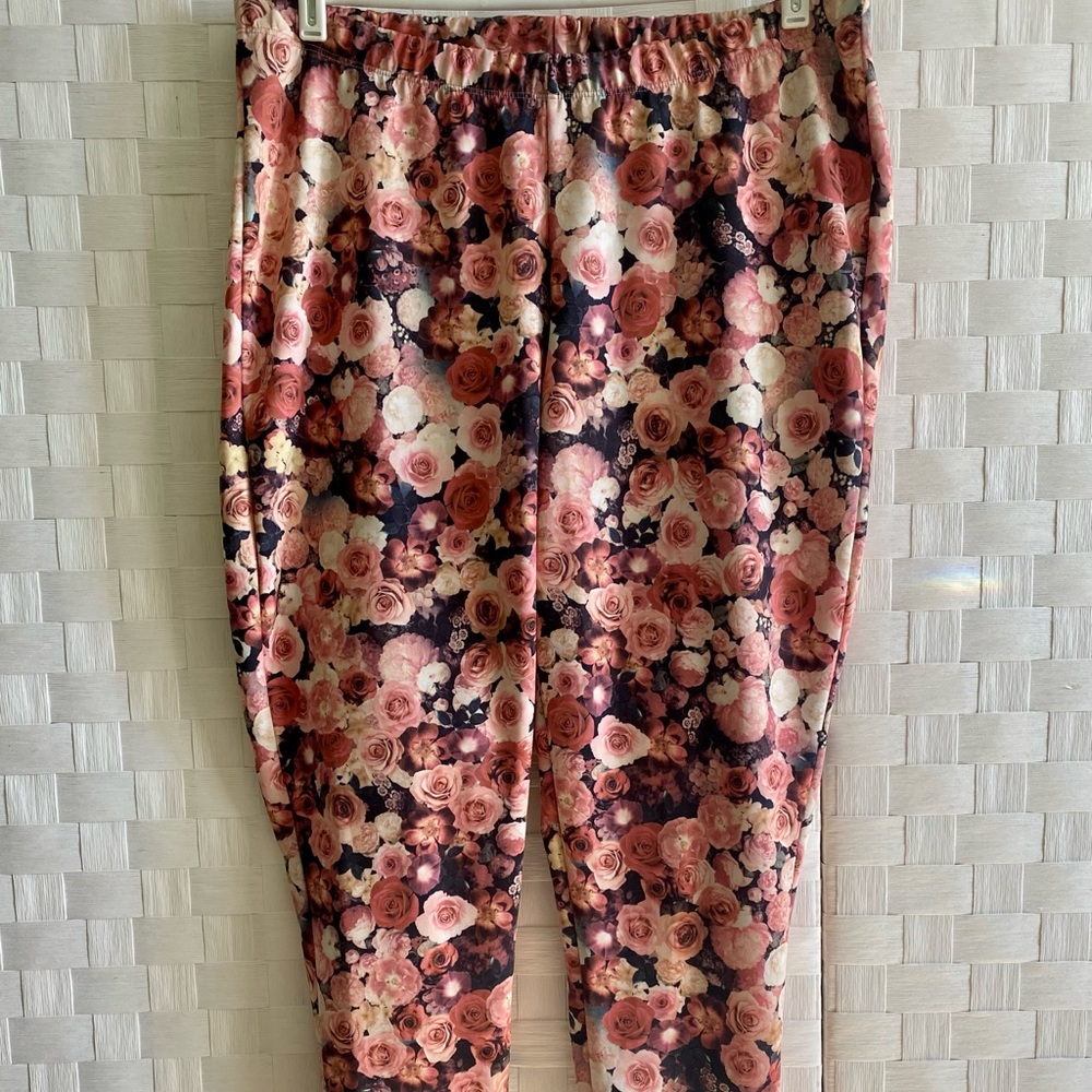 Torrid floral leggings
